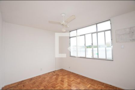 Quarto 1 de apartamento para alugar com 2 quartos, 58m² em Jardim Sulacap, Rio de Janeiro