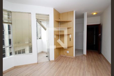Sala de apartamento à venda com 1 quarto, 50m² em Floresta, Belo Horizonte