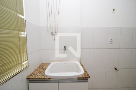 Banheiro Social de apartamento à venda com 1 quarto, 50m² em Floresta, Belo Horizonte