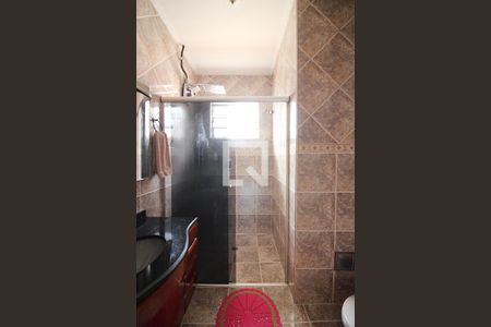 Casa à venda com 171m², 3 quartos e 2 vagasBanheiro Social