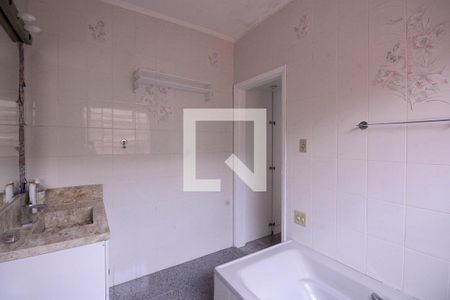 Casa à venda com 352m², 4 quartos e 2 vagasBanheiro do Quarto 1