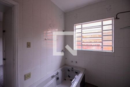 Casa à venda com 352m², 4 quartos e 2 vagasBanheiro do Quarto 1