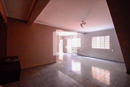 Casa à venda com 352m², 4 quartos e 2 vagasÁrea de Lazer - Sala de TV