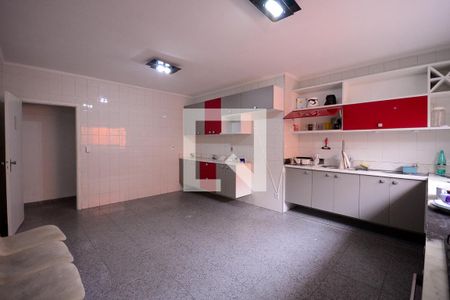 Casa à venda com 352m², 4 quartos e 2 vagasCozinha
