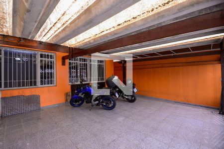 Casa à venda com 352m², 4 quartos e 2 vagasGaragem