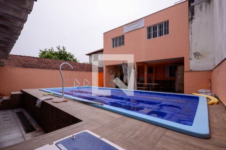 Casa à venda com 352m², 4 quartos e 2 vagasÁrea de Lazer - Churrasqueira/Piscina