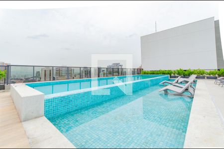 Apartamento para alugar com 33m², 1 quarto e sem vaga Apartamento para alugar com 33m², 1 quarto e sem vagaÁrea comum - Piscina