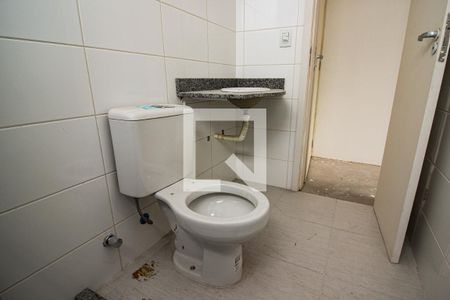 Apartamento à venda com 60m², 2 quartos e 2 vagas Apartamento à venda com 60m², 2 quartos e 2 vagasBanheiro da Suíte