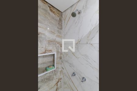 Apartamento à venda com 55m², 2 quartos e 1 vaga Apartamento à venda com 55m², 2 quartos e 1 vagaBanheiro