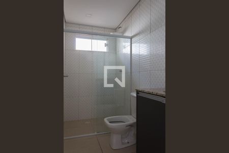 Banheiro de kitnet/studio para alugar com 1 quarto, 40m² em Alves Dias, São Bernardo do Campo