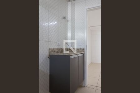 Banheiro de kitnet/studio para alugar com 1 quarto, 40m² em Alves Dias, São Bernardo do Campo
