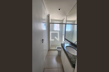 Banheiro de apartamento à venda com 2 quartos, 63m² em Graça, Belo Horizonte