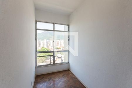 Apartamento à venda com 80m², 2 quartos e sem vagaSala