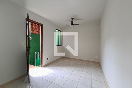 Sala de casa para alugar com 3 quartos, 220m² em Piedade, Rio de Janeiro