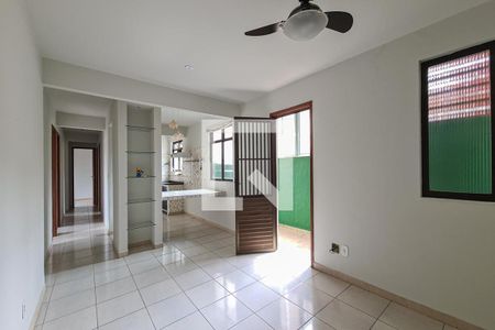 Sala de casa para alugar com 3 quartos, 220m² em Piedade, Rio de Janeiro