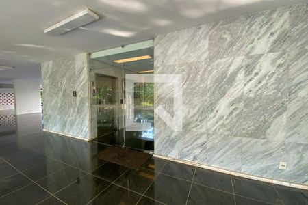 Apartamento para alugar com 130m², 3 quartos e 1 vaga Apartamento para alugar com 130m², 3 quartos e 1 vagaFachada