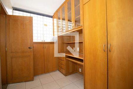 Apartamento para alugar com 130m², 3 quartos e 1 vaga Apartamento para alugar com 130m², 3 quartos e 1 vagaEscritório