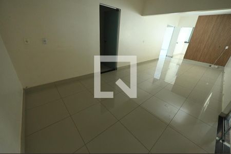 Quarto de Serviço de casa para alugar com 3 quartos, 192m² em Vila Maria, Aparecida de Goiânia