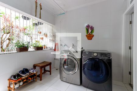 Casa à venda com 266m², 3 quartos e 2 vagasÁrea de Serviço