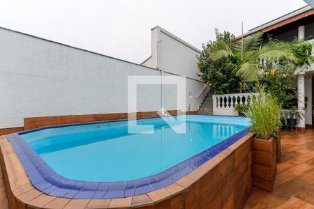 Casa à venda com 266m², 3 quartos e 2 vagasPiscina