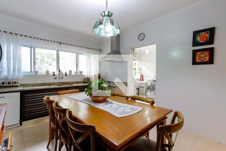 Casa à venda com 266m², 3 quartos e 2 vagasCozinha