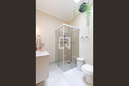 Casa à venda com 266m², 3 quartos e 2 vagasBanheiro