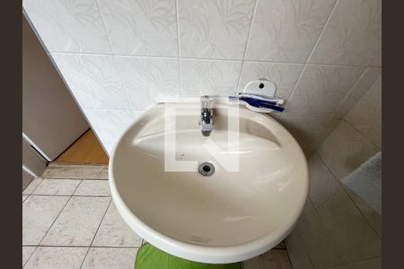 Casa à venda com 240m², 5 quartos e 5 vagasBanheiro do Quarto 1