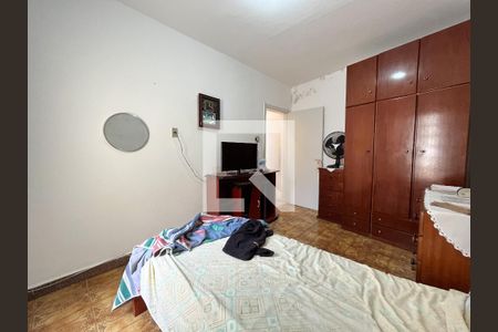 Casa à venda com 240m², 5 quartos e 5 vagasEdícula - Quarto 