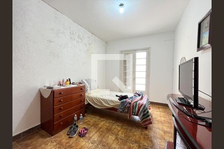 Casa à venda com 240m², 5 quartos e 5 vagasEdícula - Quarto 