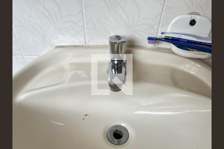 Casa à venda com 240m², 5 quartos e 5 vagasBanheiro do Quarto 1