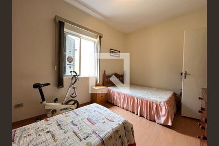 Casa à venda com 240m², 5 quartos e 5 vagasQuarto 2