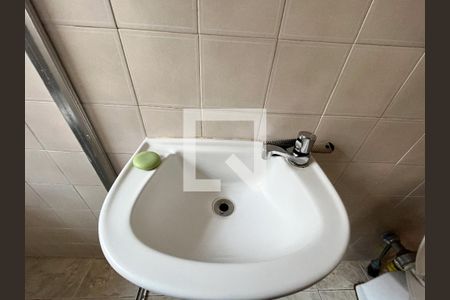 Casa à venda com 240m², 5 quartos e 5 vagasEdícula - Banheiro 