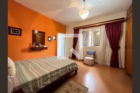 Casa à venda com 240m², 5 quartos e 5 vagasQuarto 3