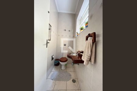 Lavabo de casa à venda com 5 quartos, 240m² em Mirandópolis, São Paulo