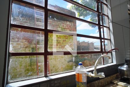 Casa à venda com 110m², 3 quartos e 2 vagasCozinha 