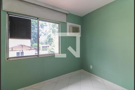 Quarto 2 de casa de condomínio para alugar com 2 quartos, 63m² em Vargem Grande, Rio de Janeiro