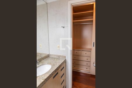 Apartamento para alugar com 113m², 3 quartos e 3 vagasBanheiro da suíte