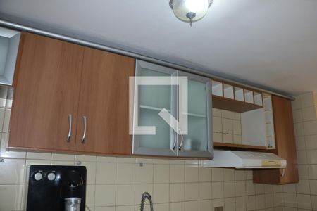 Apartamento para alugar com 65m², 2 quartos e 1 vagaCozinha