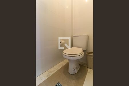 Apartamento para alugar com 74m², 3 quartos e 2 vagas Apartamento para alugar com 74m², 3 quartos e 2 vagasBanheiro de serviço