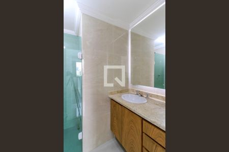 Apartamento para alugar com 74m², 3 quartos e 2 vagas Apartamento para alugar com 74m², 3 quartos e 2 vagasBanheiro Corredor