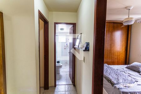 Corredor de apartamento para alugar com 3 quartos, 72m² em Colégio Batista, Belo Horizonte