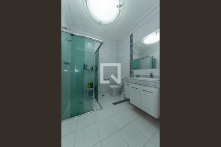 Casa à venda com 360m², 3 quartos e 4 vagasBanheiro da Suíte 1