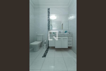 Casa à venda com 360m², 3 quartos e 4 vagasBanheiro da Suíte 1