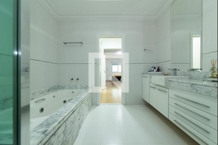 Casa à venda com 360m², 3 quartos e 4 vagasBanheiro da Suíte 3