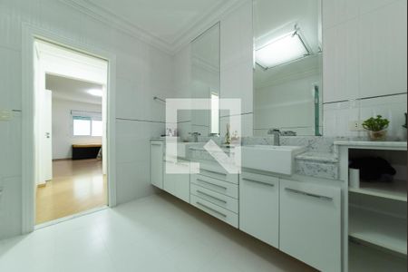 Casa à venda com 360m², 3 quartos e 4 vagasBanheiro da Suíte 3