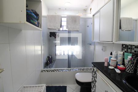 Casa de condomínio à venda com 800m², 5 quartos e 8 vagasBanheiro da Suíte