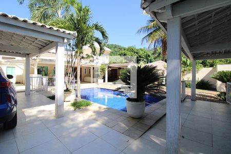 Casa de condomínio à venda com 800m², 5 quartos e 8 vagasÁrea Externa da casa