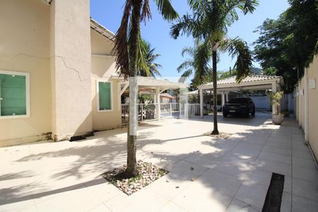 Casa de condomínio à venda com 800m², 5 quartos e 8 vagasÁrea Externa da casa