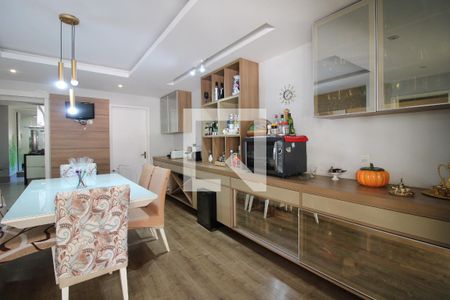 Casa de condomínio à venda com 800m², 5 quartos e 8 vagasCopa