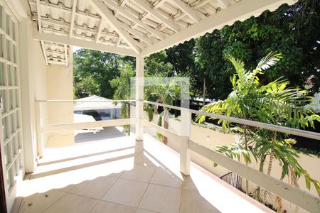 Casa de condomínio à venda com 800m², 5 quartos e 8 vagasVaranda do Escritório 2º andar